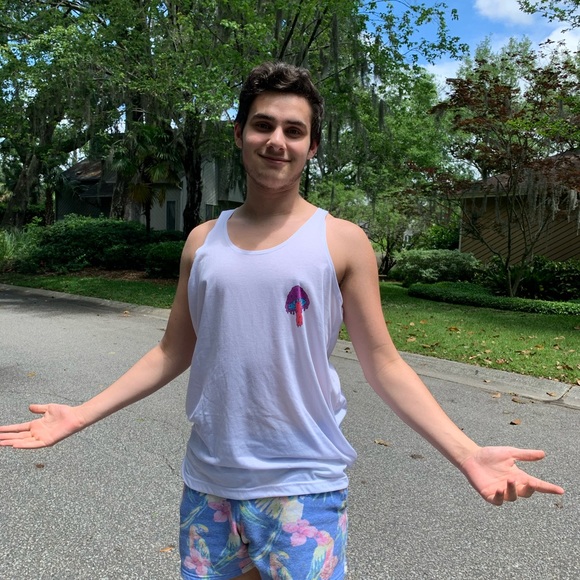Melting mushroom tank top - Picture 1 of 2